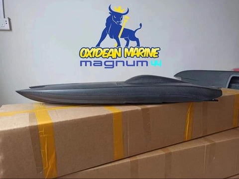 MAGNUM 44 Twin Cat RC Boat Hull and Hardware